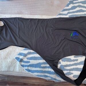 New with out tags. Fenwick medium horse sleazy.